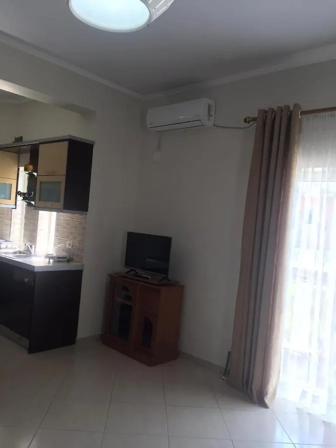 Alexandra'S Apartments Sarande