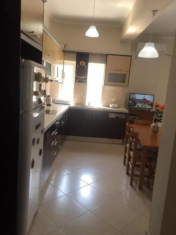 Alexandra'S Apartments Sarande
